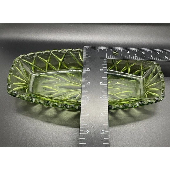 Vintage Cut Glass HAZEL ATLAS Prescut Green Celery Relish Avocado Dish 1960s - Picture 7 of 7